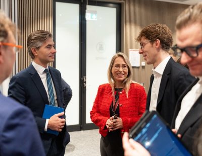 091223605-8cefd2ae-5461-4cfb-9eb7-f3aae1d5a53a