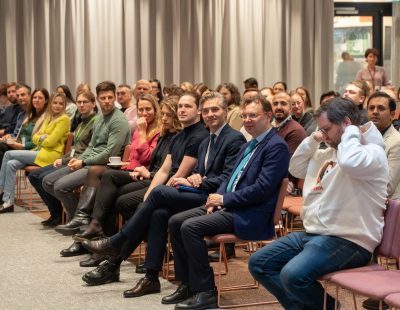 091223627-594d63a9-2459-4d5c-8b77-bc3948f1384f